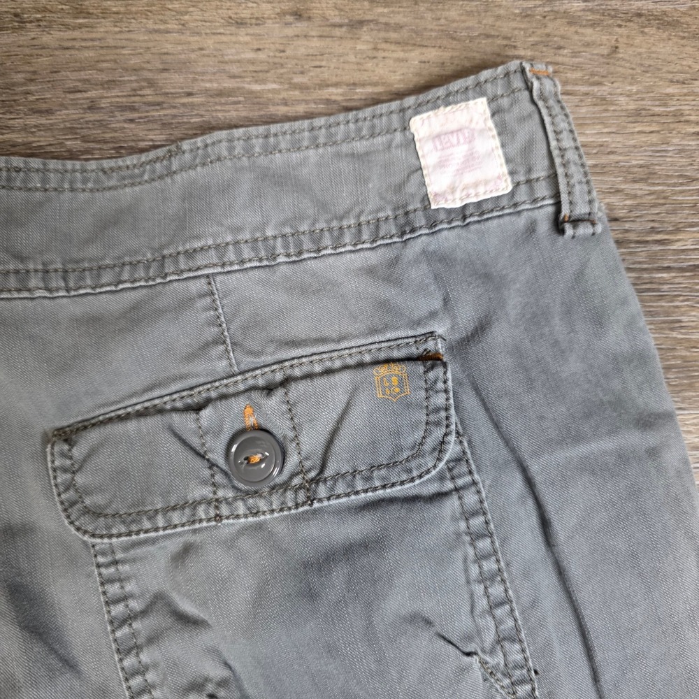 Levi's Womens 12 Cargo Capri Pants Gray Olive Cotton Utility Drawstring Hem 575 - Picture 7 of 8